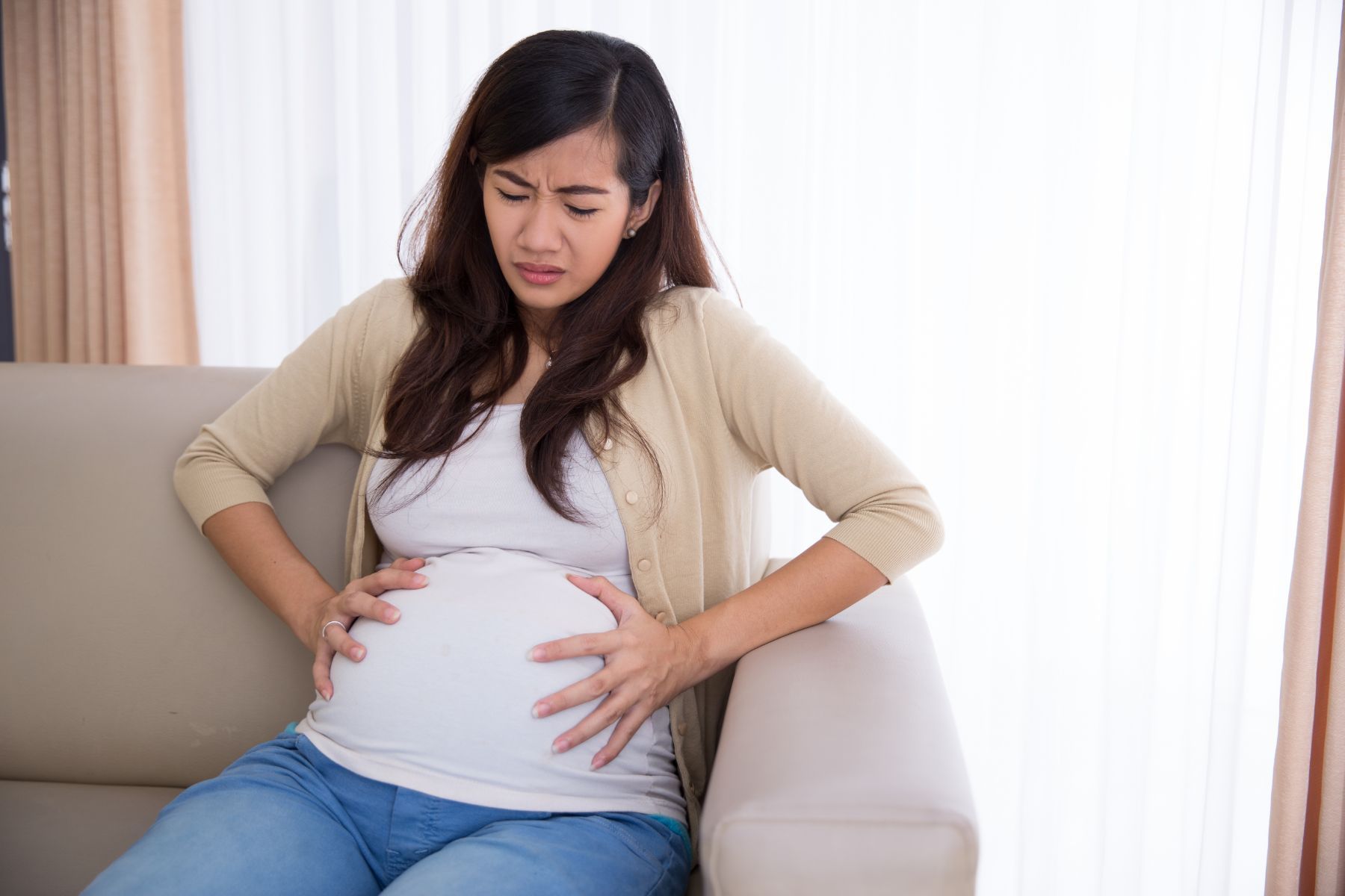 hệ lụy khi mẹ bầu sinh non